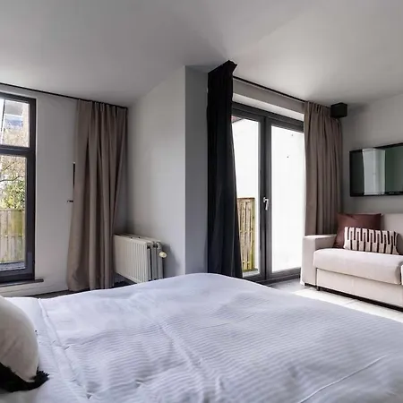 Stylish With Private Patio, Perfect For 4 Appartamento *